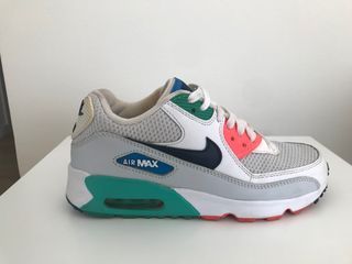 Zapatillas Nike Air Max 90 mujer talla 37.5 de segunda mano por 60 EUR en  Castelldefels en WALLAPOP