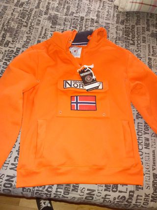 Sudadera norway de segunda mano por 30 EUR en Seseña en WALLAPOP