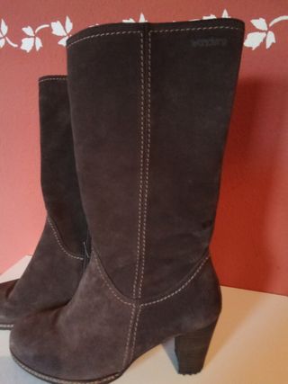 Botas Wonders muy comodas, casi nuevas de segunda mano por 25 EUR en Gelida  en WALLAPOP