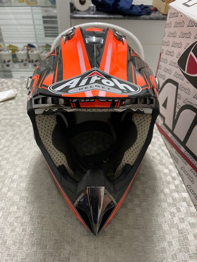 Casco de moto enduro airoh