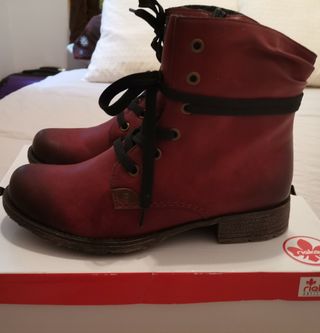 Rieker botines mujer de segunda mano por 26 EUR en Sitges en WALLAPOP