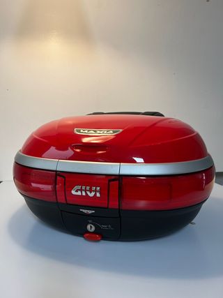Maleta GIVI Monokey E52 de segunda mano por 125 EUR en Manresa en WALLAPOP