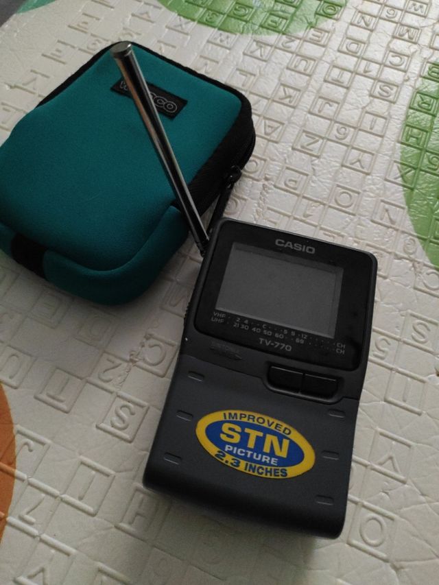 Televisión portátil Casio del 1992