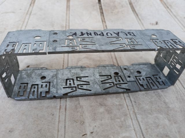 soporte radio blau Punkt está nuevo sin usar