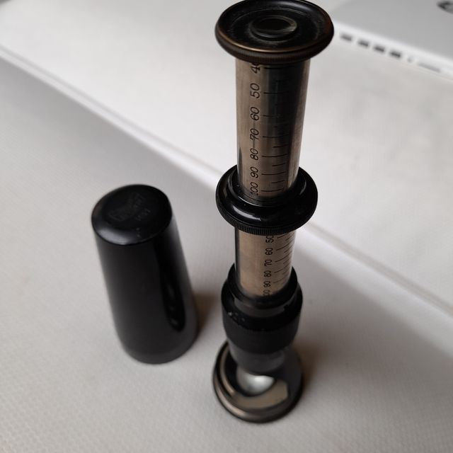 Microscopio de bolsillo Tami