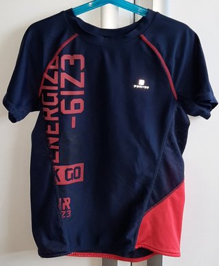 Ropa deporte Domyos Decathlon niño 8 años de segunda mano por 9 EUR en  Gijón en WALLAPOP