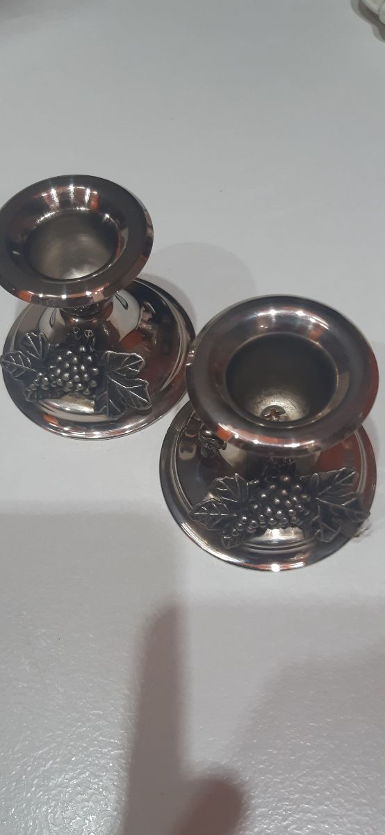 Portavelas plateados