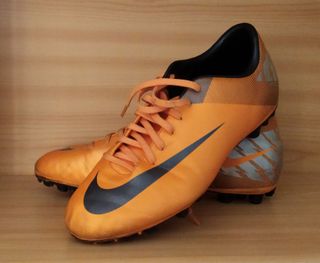 Botas de fútbol Nike Mercurial naranjas de segunda mano por 42,99 EUR en  Ciudad Real en WALLAPOP