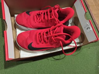 Zapatillas nike precision IV de segunda mano por 30 EUR en O Val en WALLAPOP