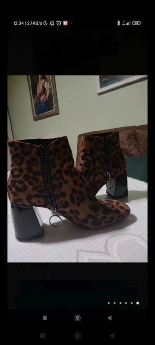 Botines Animal Print de Stradivarius de segunda mano por 8 EUR en  Aldeacentenera en WALLAPOP