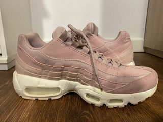 Nike Air Max 95 rosa pastel de segunda mano por 45 EUR en Sabadell en  WALLAPOP