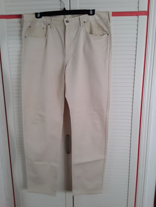 pantalon hombre beige