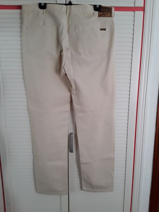 pantalon hombre beige