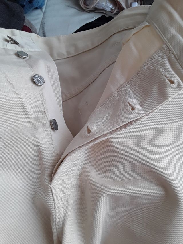 pantalon hombre beige