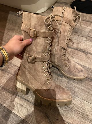 Botas Alpe militares cordones de segunda mano por 30 EUR en Móstoles en  WALLAPOP