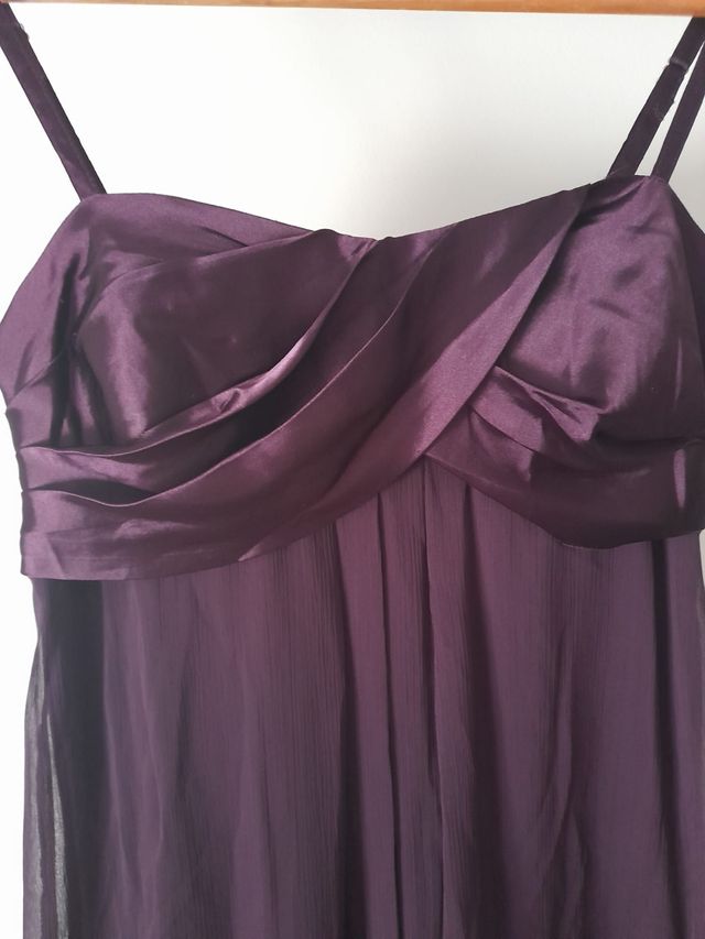 Vestido tirantes color Berenjena Talla M.