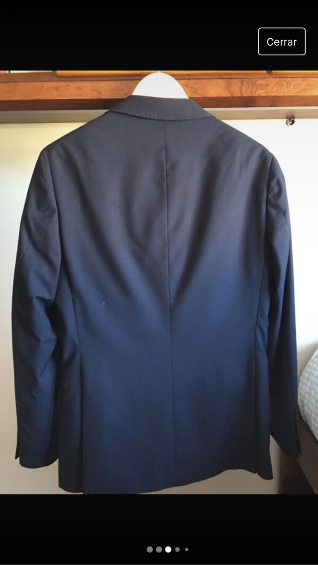 Traje de chaqueta y camisa de caballero 