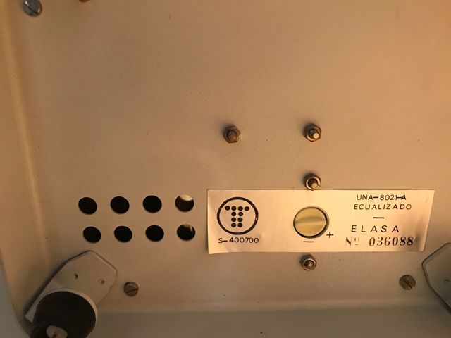 Teléfono antiguo modelo "Estilo "