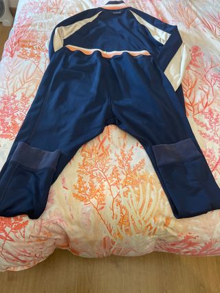 Chándal Adidas poliéster de segunda mano por 60 EUR en Palma de Mallorca en  WALLAPOP