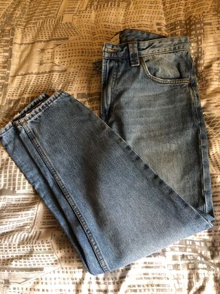 Pantalones vaqueros hombre Springfield de segunda mano por 13 EUR en Puente  Duero en WALLAPOP