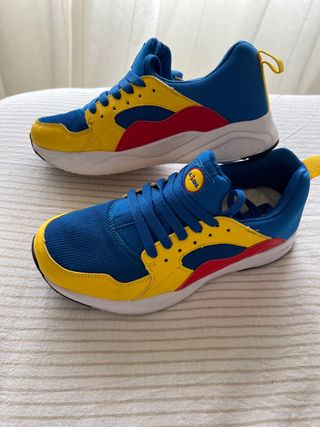 Zapatillas Lidl de segunda mano por 30 EUR en Villarejo de Salvanés en  WALLAPOP