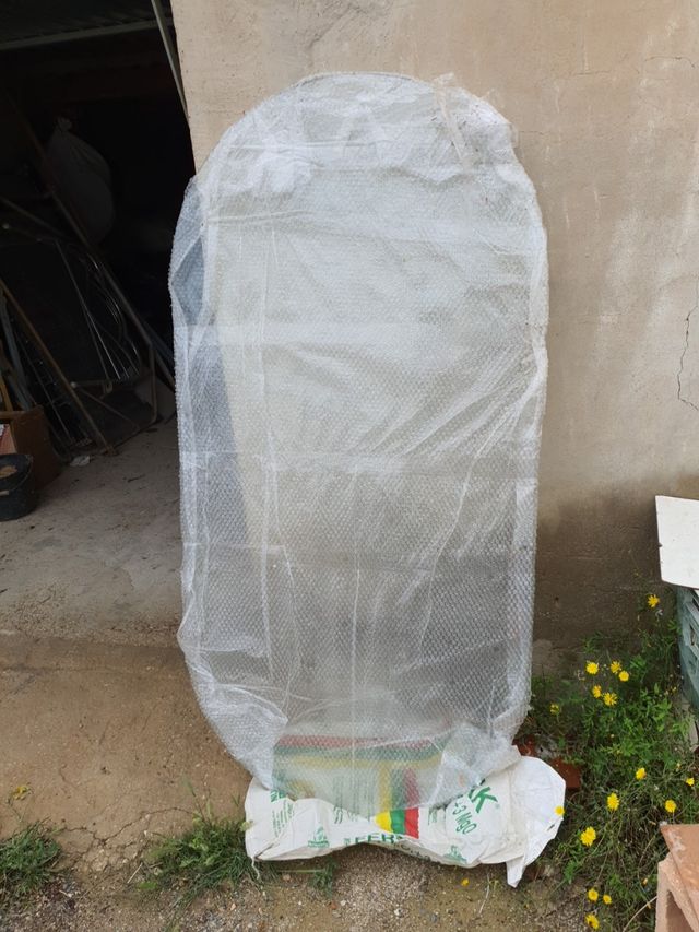 vetro da tavolo traslucido