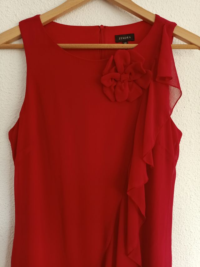 Vestido rojo sin mangas