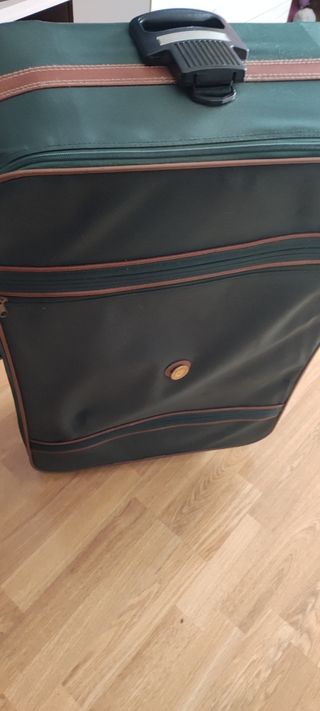 Maleta tela grande de segunda mano por 10 EUR en Mollet del Vallès en  WALLAPOP