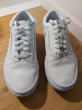 Vans piel plataforma de segunda mano por 65 EUR en Ponferrada en WALLAPOP