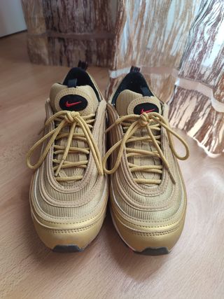 Nike air Max 97 gold hombre 43 de segunda mano por 55 EUR en Bilbao en  WALLAPOP