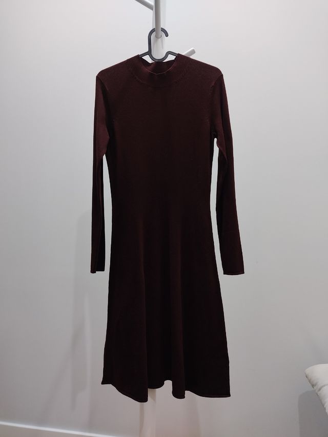 H&M. Vestido de punto. Sin estrenar