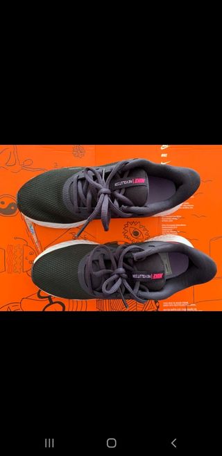ZAPATILLAS W REVOLUTION 5 NIKE | MINIONS REEBOK