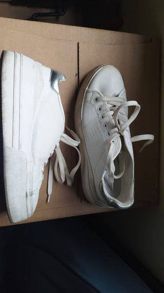 Zapatillas plataforma blancas 39 stradivarius de segunda mano por 4,5 EUR  en Villarreal en WALLAPOP