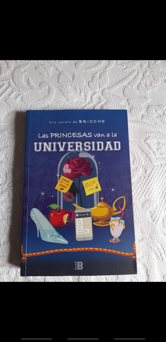 Las princesas van a la universidad. Brioche