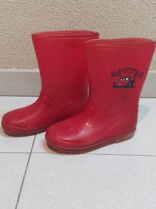 Botas de agua niño rayo McQueen de segunda mano por 5 EUR en Madrid en  WALLAPOP
