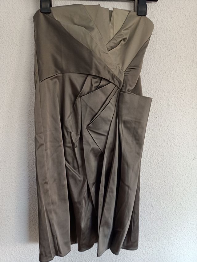 Vestido gris de fiesta