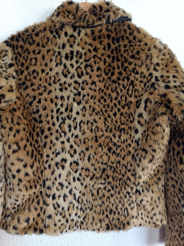 Abrigo corto de guepardo