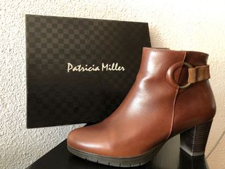 Botines cortos marrones piel Patricia Miller 36 de segunda mano por 18 EUR  en Sevilla en WALLAPOP
