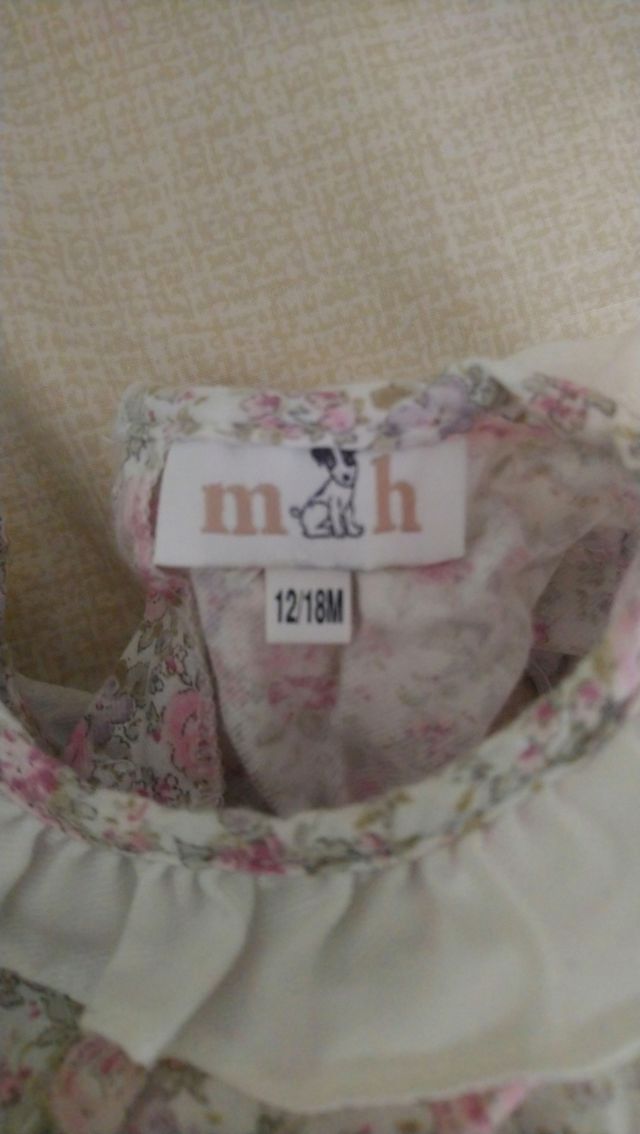 vestido talla 12 - 18 meses con braguita a juego