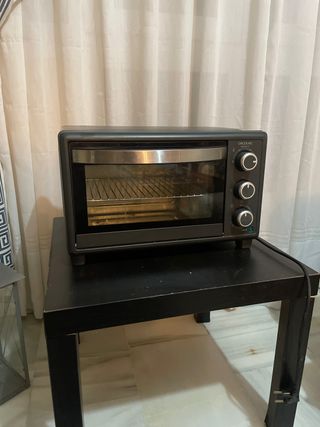 Horno pequeño de segunda mano por 30 EUR en Olías del Rey en WALLAPOP