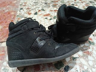 Bambas cuña de segunda mano por 5 EUR en Lleida en WALLAPOP