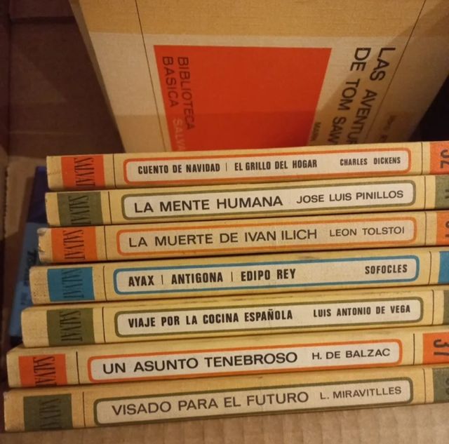 Libros: titulos en el anuncio. Sexo en NY DVDs