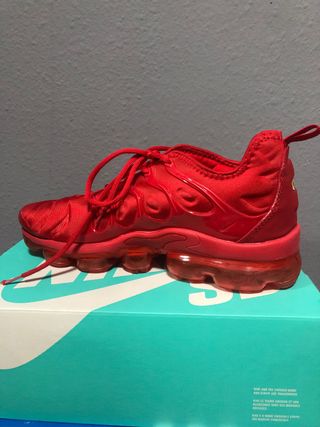 Nike Air Max Plus rojas de segunda mano por 40 EUR en Los Andenes en  WALLAPOP