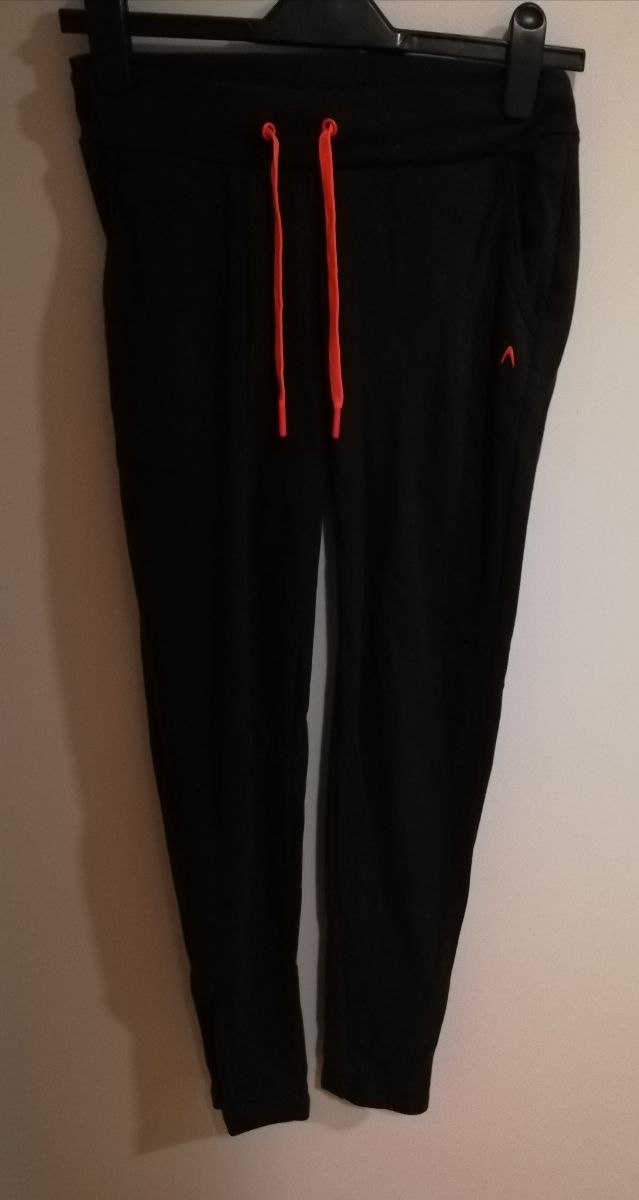 Pantalon depoetivo negro BOOMERANG