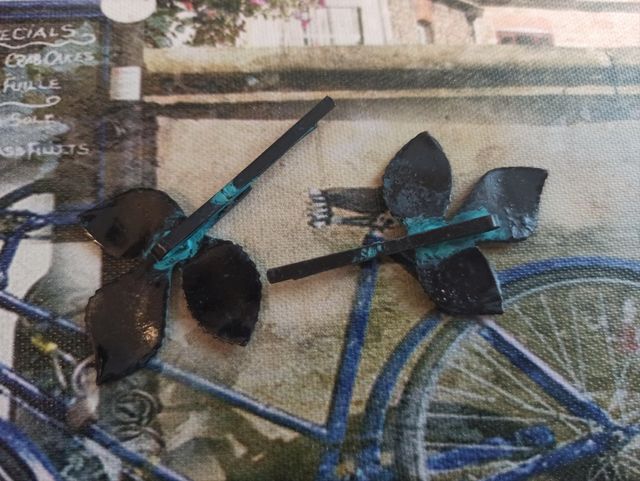 Horquillas forja con efecto pátina. Hechas a mano.