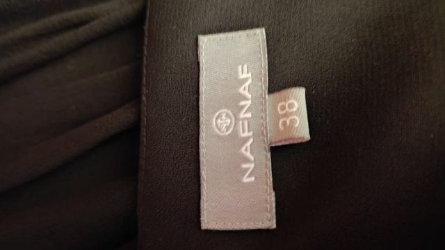 Vestido negro de gasa