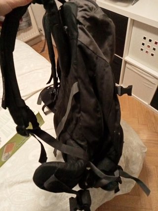Macuto mochila 20 litros decathlon forclaz 60 de segunda mano por 25 EUR en  Madrid en WALLAPOP