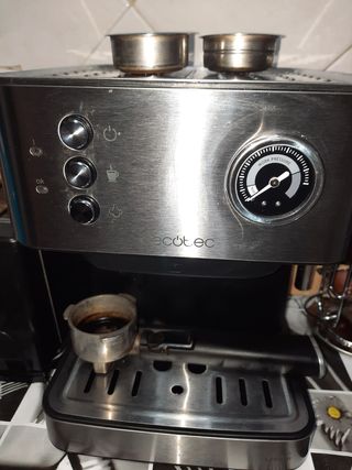 Cafetera de segunda mano por 45 EUR en Madrid en WALLAPOP