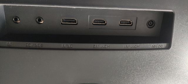 monitor curvo 27" Samsung C27FG70FQU