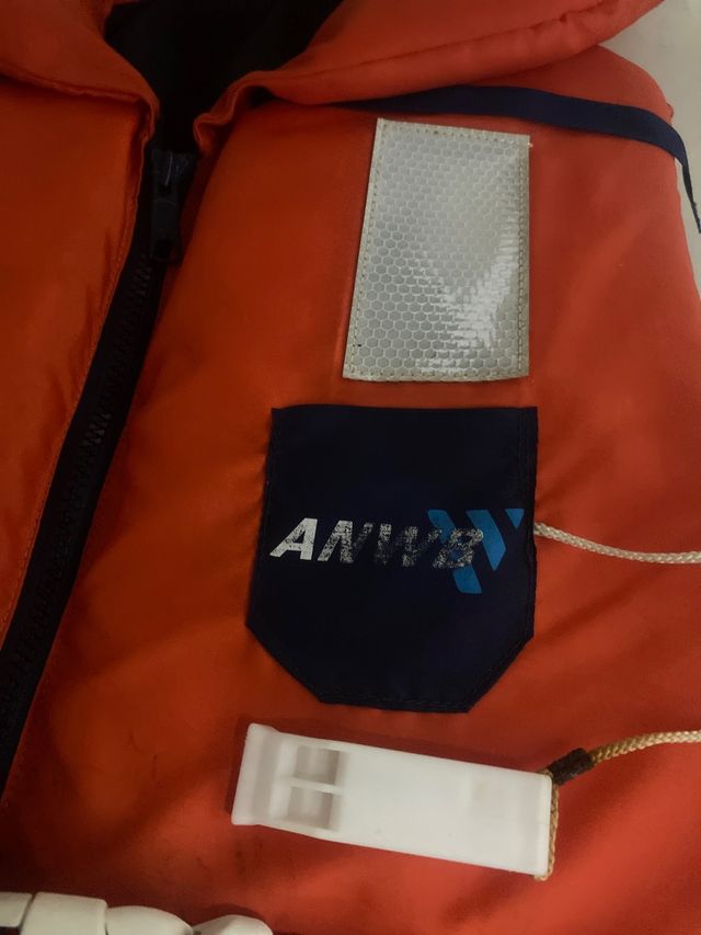 Giubbotto di salvataggio approvato